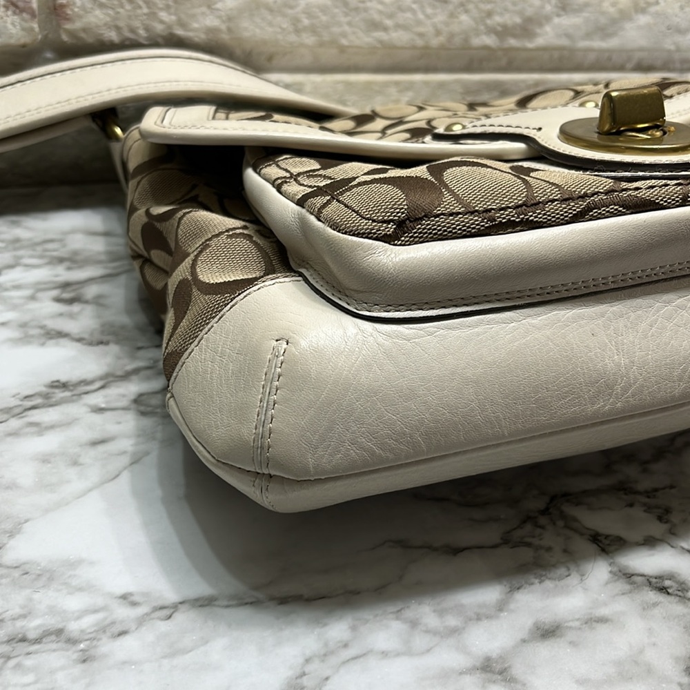 Coach Ltd Ed 65th Legacy White Khaki Sig C Rare and Very Clean. - Picture 10 of 16